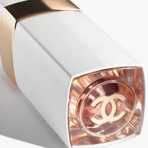 CHANEL Rouge Coco Baume Shade 752 Honey Bliss NIB Chanel lipstick shine balm